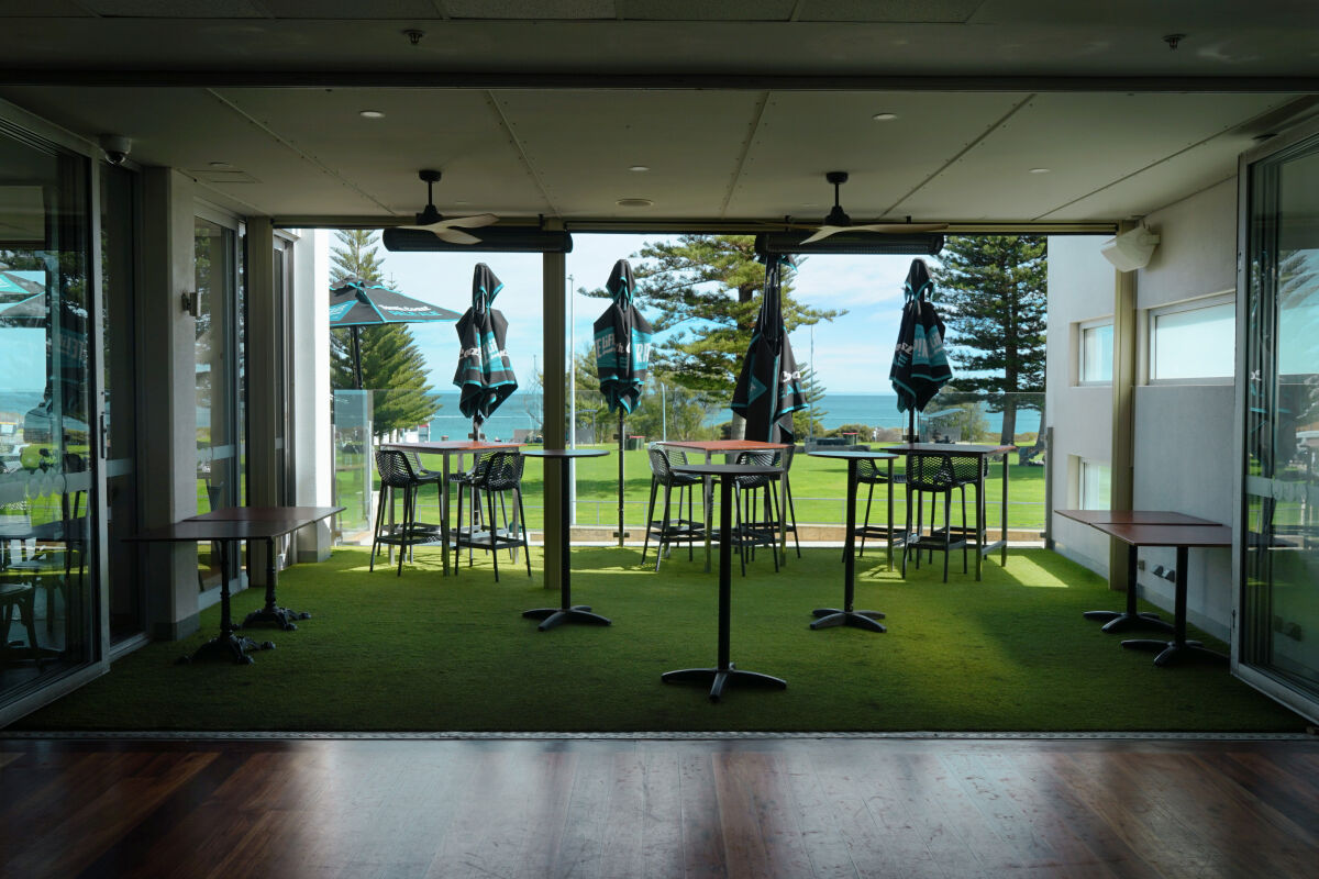 Premium Restaurant Balcony